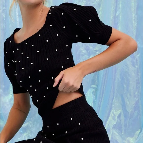 Women’s Knit Two Piece Puff Sleeve Top and Mini Skirt Set - Picture 8 of 11